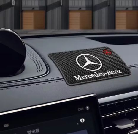 Коврик автомобильный для салона Mercedes-Benz черный