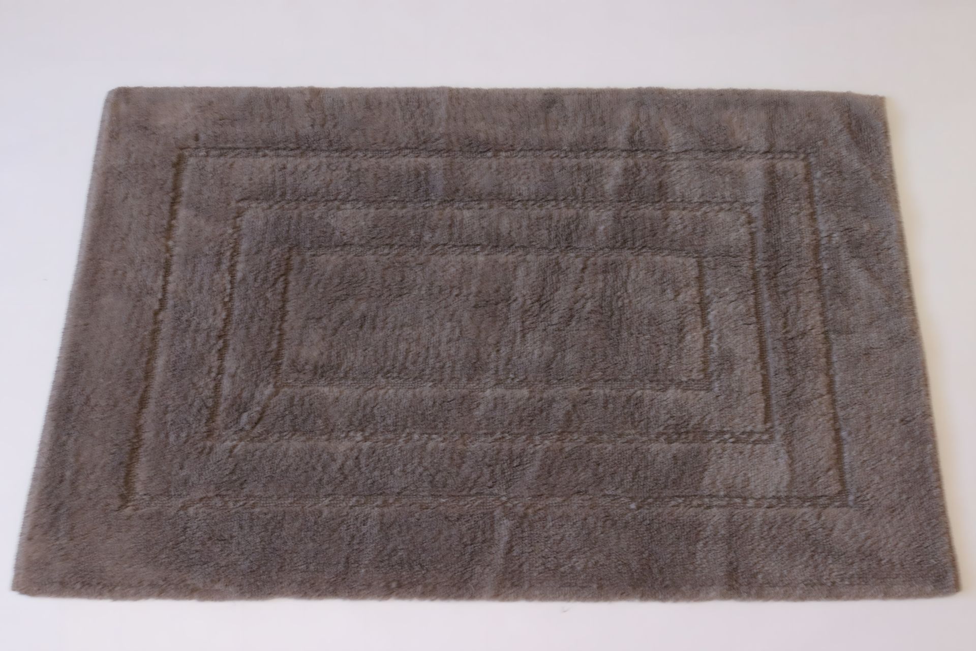 Коврик для ванной Vonaldi Elite 2781, 80*120 см, коричневый Коврик для ванной Vonaldi Elite 2781, 80*120 см, коричневый