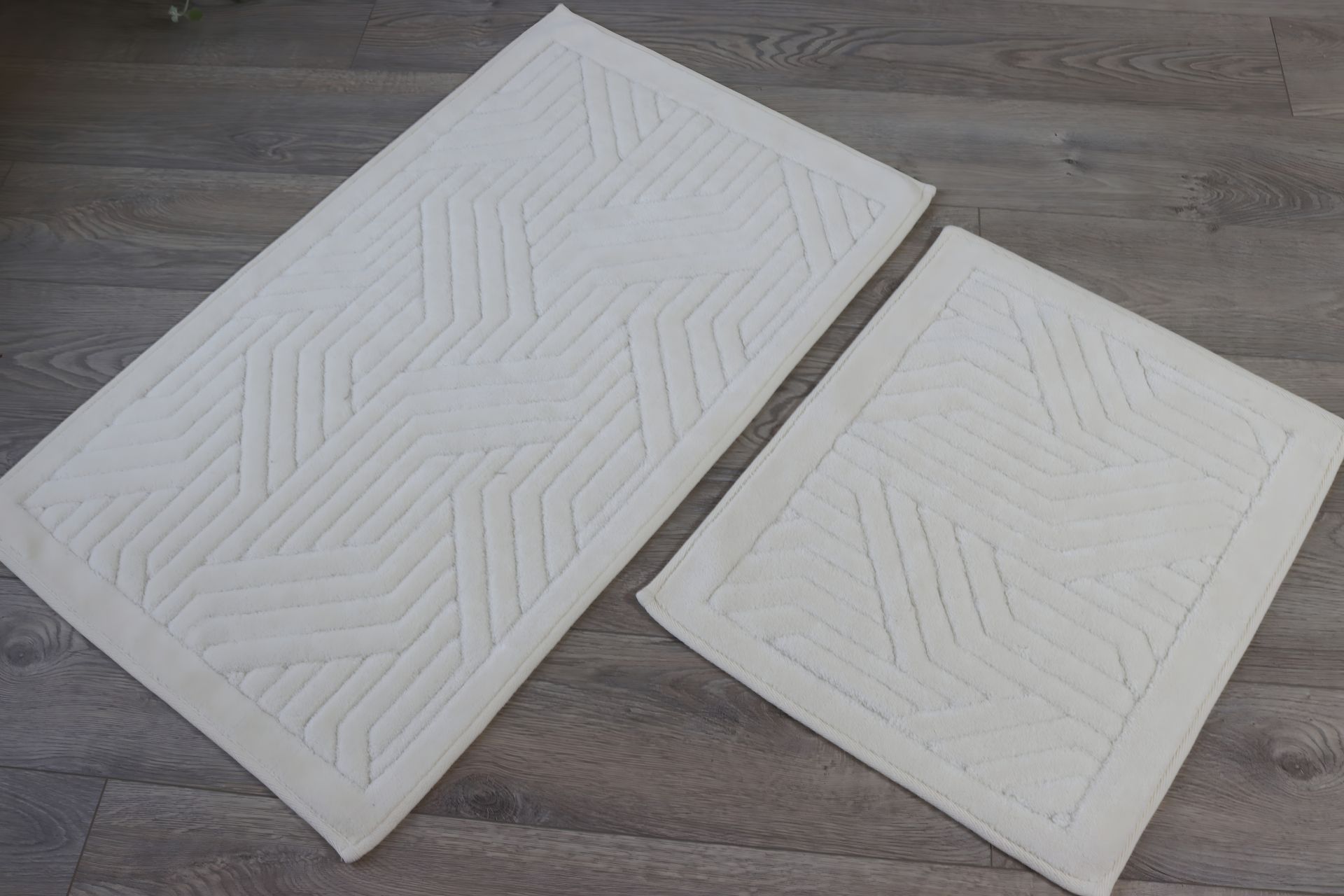 Комплект бавовняних килимків Shaggy Tropikhome (100*60 см+50*60 см) Комплект бавовняних килимків Shaggy Tropikhome (100*60 см+50*60 см)