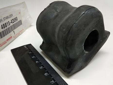 Ліва втулка стабілізатора для RAV4, Тойота (4881542090) (48815-42090)