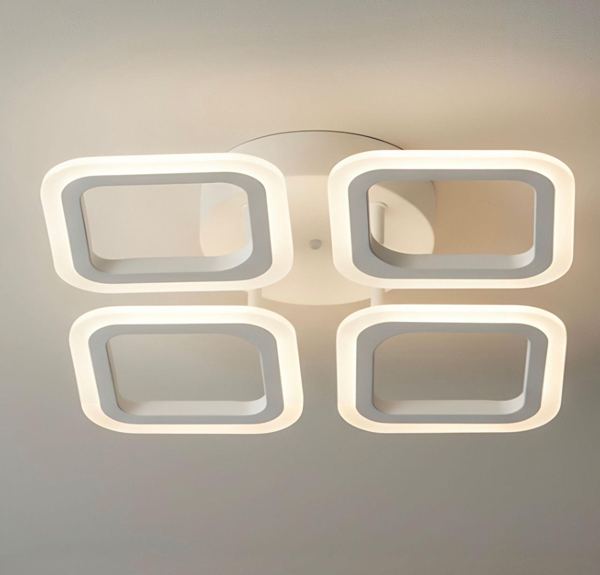 Світлодіодна стельова люстра G 2929/4 WT 56W Світлодіодна стельова люстра G 2929/4 WT 56W