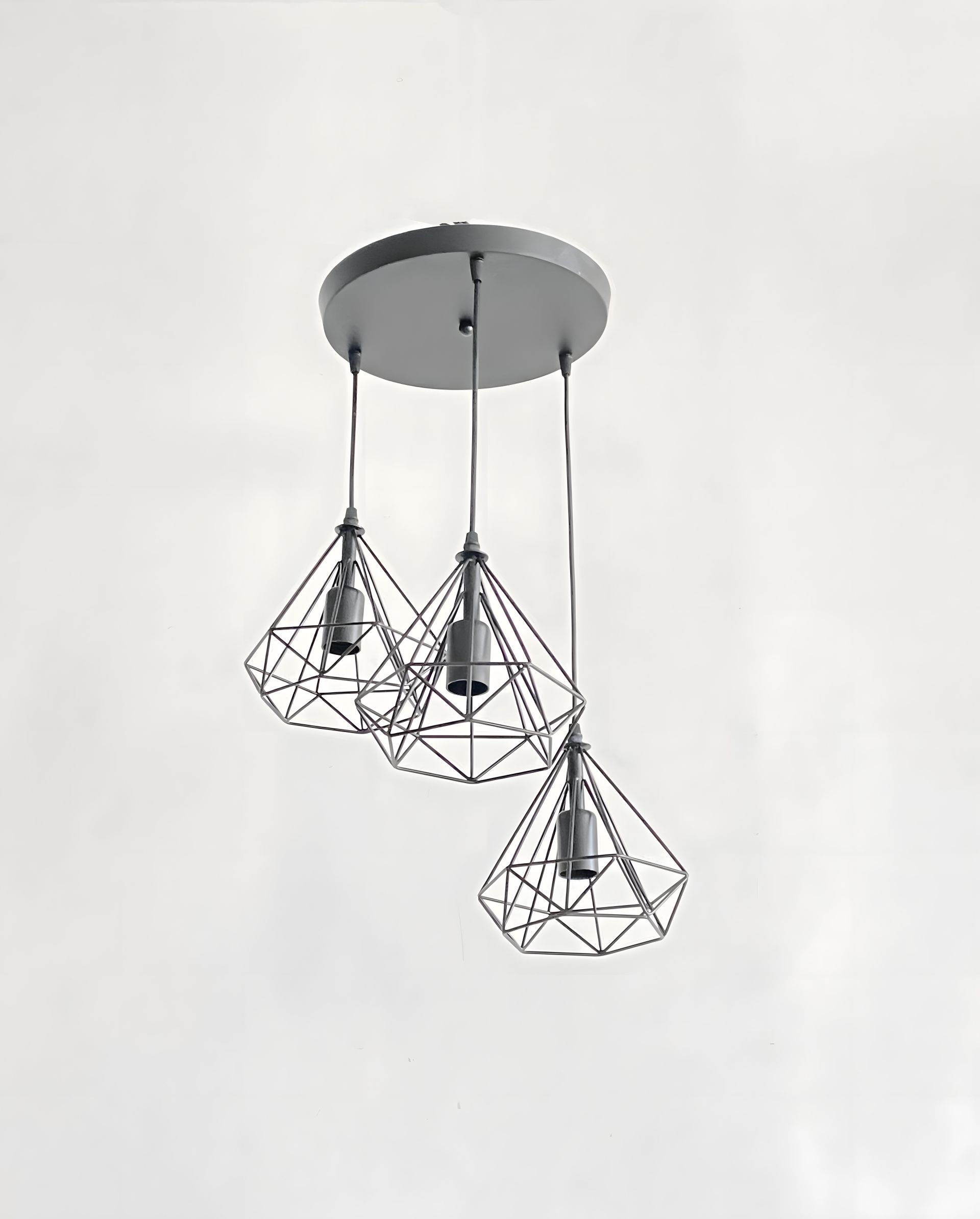 Люстра Sirius лофт стиль Ю TY 01-3 (на 3 плафона) Люстра Sirius лофт стиль Ю TY 01-3 (на 3 плафона)