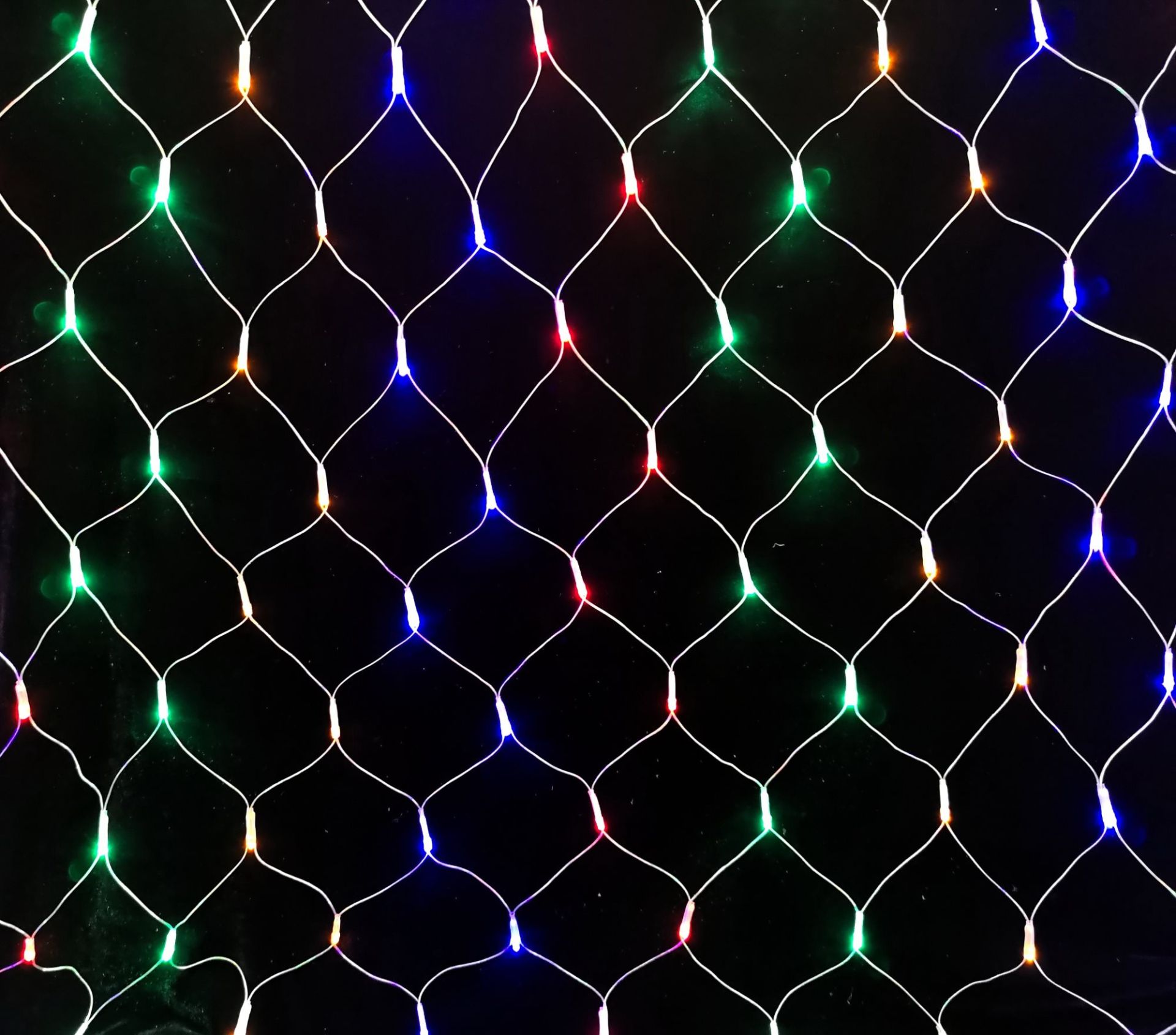 Гирлянда-сетка новогодняя LED VALESO 160 RGB 1.2x1.5 м 8 режимов Зеленый провод LKS5048 Гирлянда-сетка новогодняя LED VALESO 160 RGB 1.2x1.5 м 8 режимов Зеленый провод LKS5048