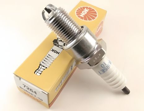 Зажигания свеча AUDI 80 VW GOLF II 1.6 83-92/PASSAT 3 1.6 88-92 (3-Ground) (NGK) (BUR5ET10)