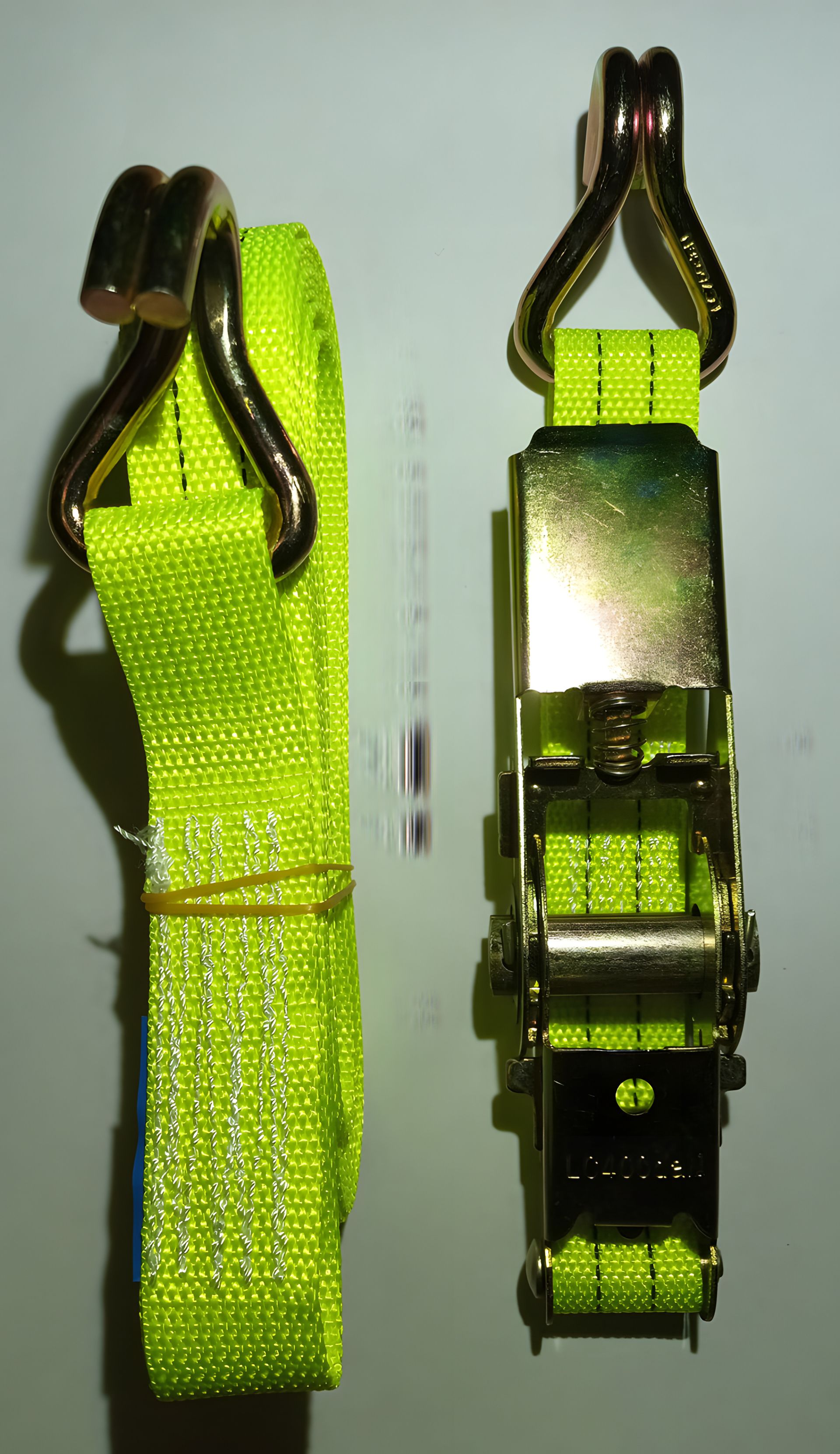 Стягивающий ремень, крюк-крюк, с трещоткой, длина 8м, ширина ленты 25мм Стягивающий ремень, крюк-крюк, с трещоткой, длина 8м, ширина ленты 25мм