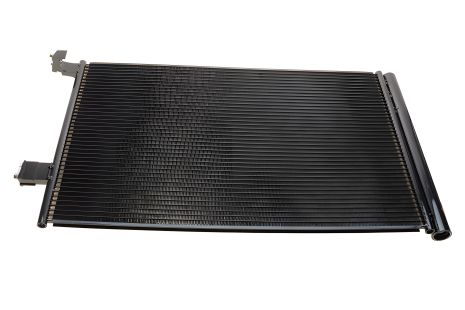 Радиатор кондиционера для JAGUAR XE, NRF (350355) Радиатор кондиционера для JAGUAR XE, NRF (350355)