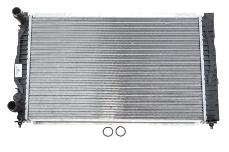 Радіатор охолодження для VW Passat, NRF (509504) Радіатор охолодження для VW Passat, NRF (509504)