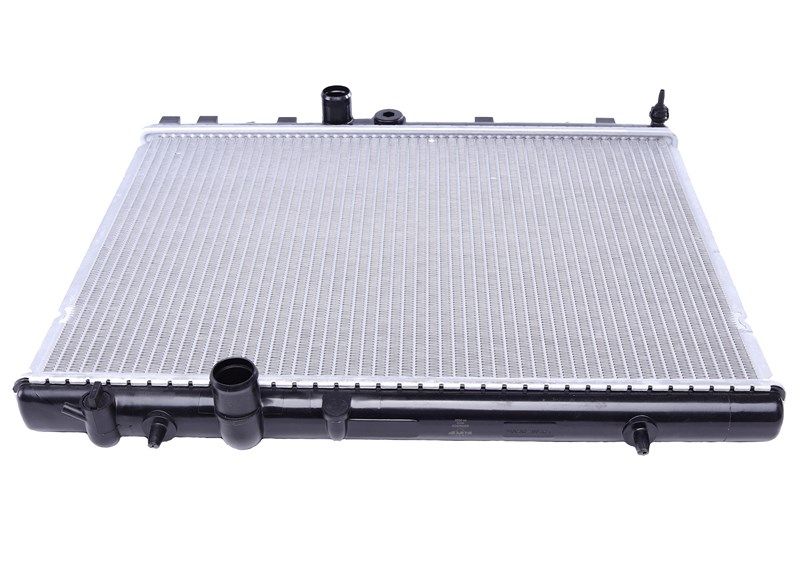 Радіатор охолодження Citroen C5 1.6-2.0 HDI 01-, Peugeot 2008, NRF (50435) Радіатор охолодження Citroen C5 1.6-2.0 HDI 01-, Peugeot 2008, NRF (50435)