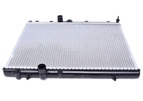 Радіатор охолодження Citroen C5 1.6-2.0 HDI 01-, Peugeot 2008, NRF (50435)