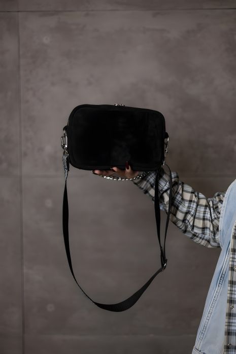 Жіноча крос-боді сумка з натуральної замші SKILL чорна, SW110-1