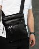 Чоловіча сумка SKILL через плече шкіряна чорна