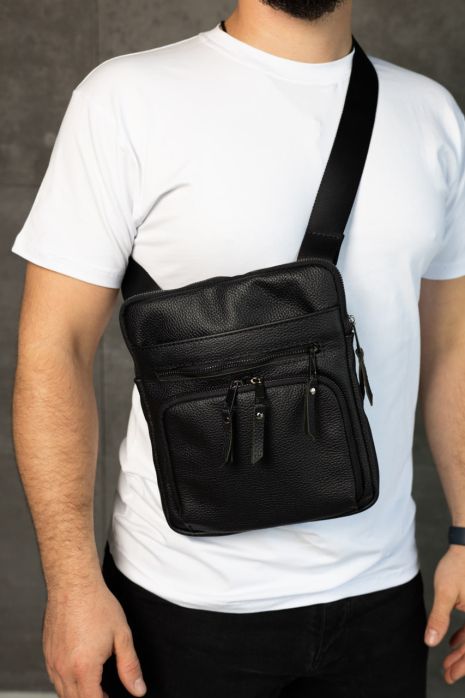 Черная кожаная мужская сумка SKILL через плечо