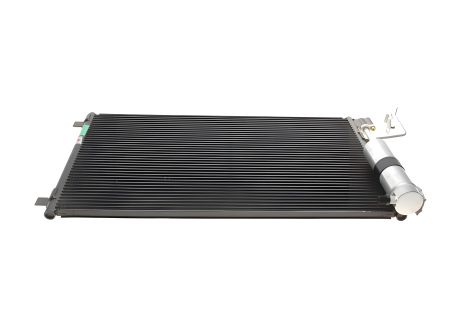 Кондиціонерний радіатор для NISSAN QASHQAI від NRF (35975)