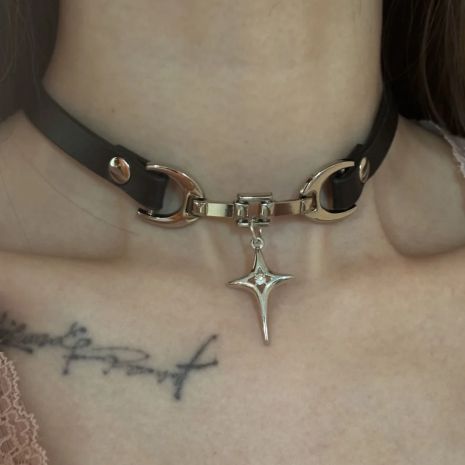 Шкіряний чорний чокер із зіркою з підвіскою зірка у стилі Панк готичний нашийник