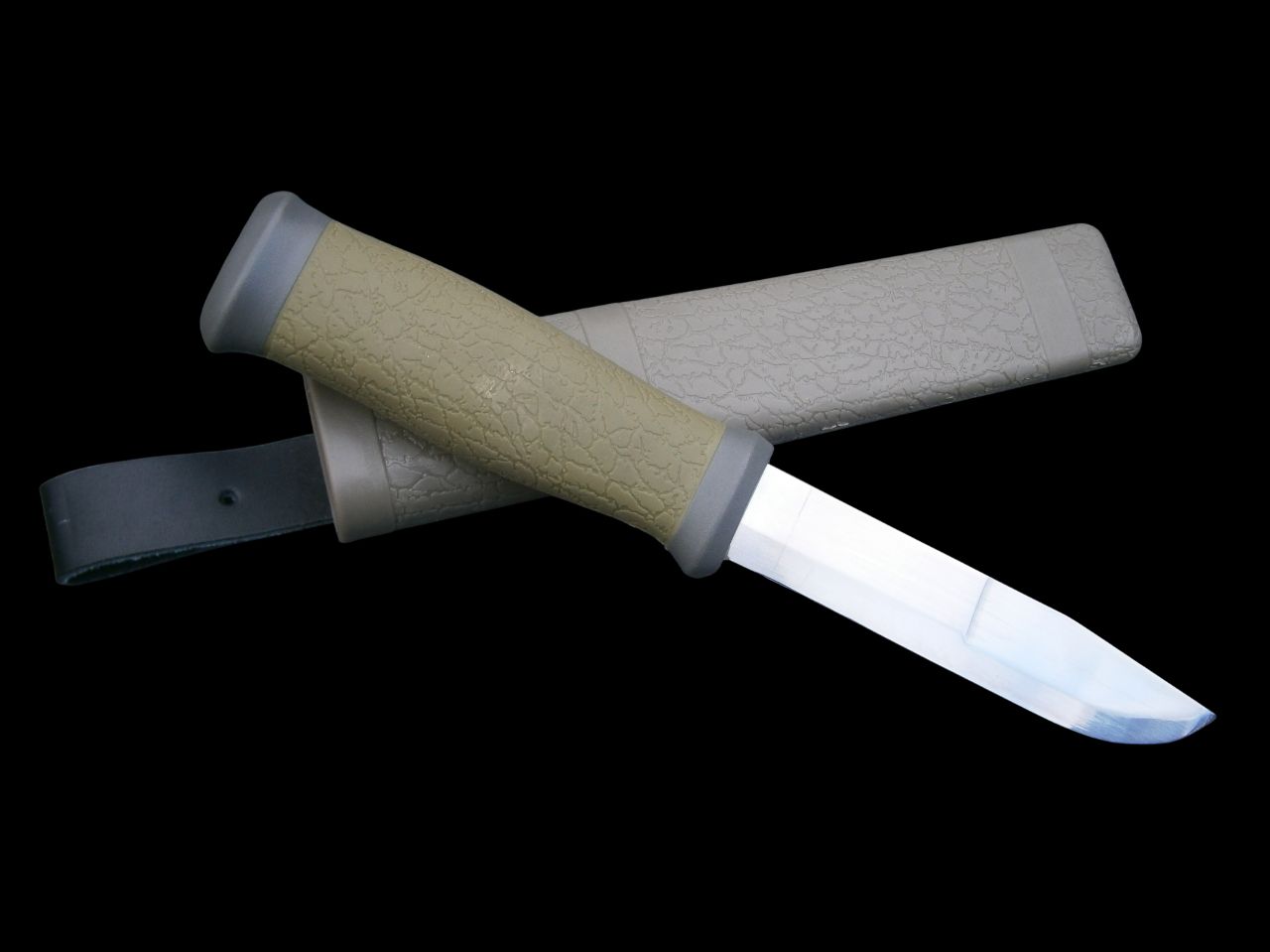 Нож туристический Outdoor Green 420 SS со стреловидными ножнами 22,5 см Нож туристический Outdoor Green 420 SS со стреловидными ножнами 22,5 см