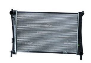 Охолоджуючий радіатор Ford FUSION (02-), FIESTA (01-), TANGUN (P72182)