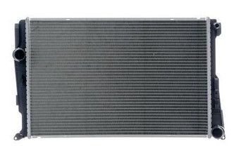 Радіатор охолодження BMW X3 (F25) (10-) AT (P72151) TANGUN Радіатор охолодження BMW X3 (F25) (10-) AT (P72151) TANGUN