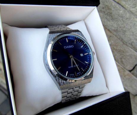 Супермодные кварцевые мужские часы Casio круглые в серебренном цвете Супермодные кварцевые мужские часы Casio круглые в серебренном цвете