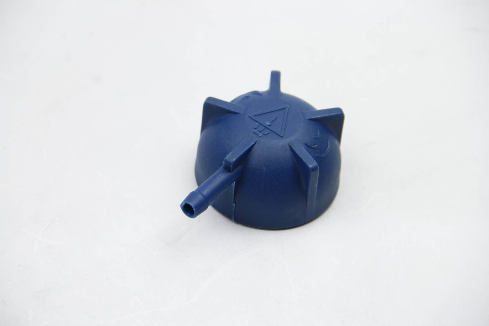 Кришка розширювального бачка радіатора T3 (синій) -92, CLASSIC LINE (1114800100) Кришка розширювального бачка радіатора T3 (синій) -92, CLASSIC LINE (1114800100)