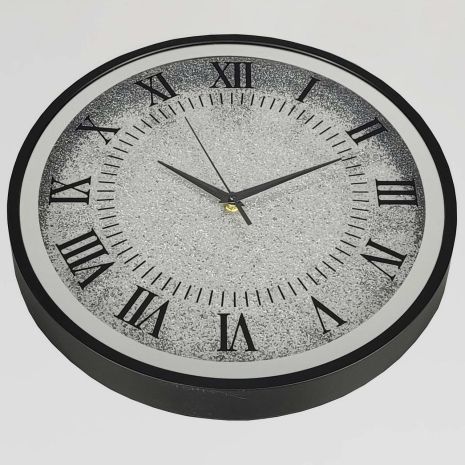 Годинник настінний безшумний трикутний OV-0110