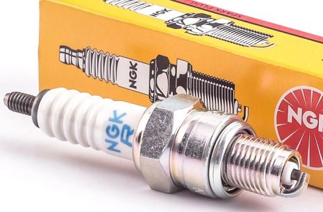 Свічка запалювання MOTO (NGK) (BR7HS)