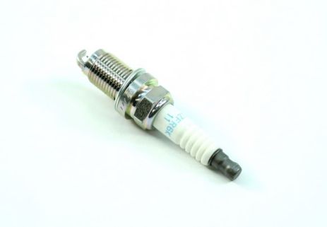 Свеча зажигания для HONDA ACCORD VIII 2,4 от NGK (IZFR6K11)