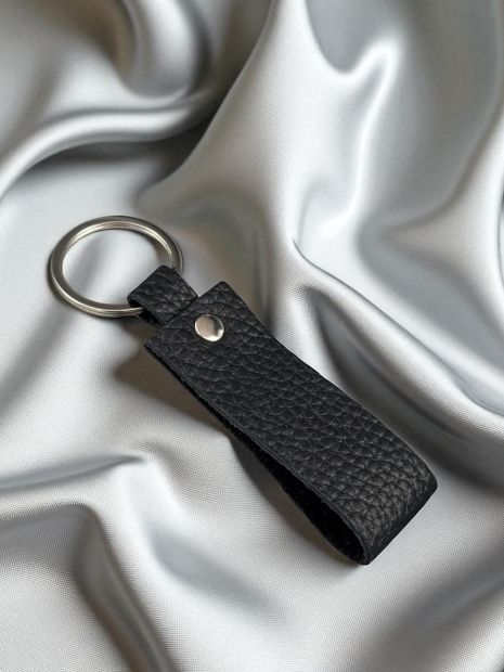 Брелок з натуральної зернистої шкіри (чорний) - Стильні аксесуари Брелок з натуральної зернистої шкіри (чорний) - Стильні аксесуари