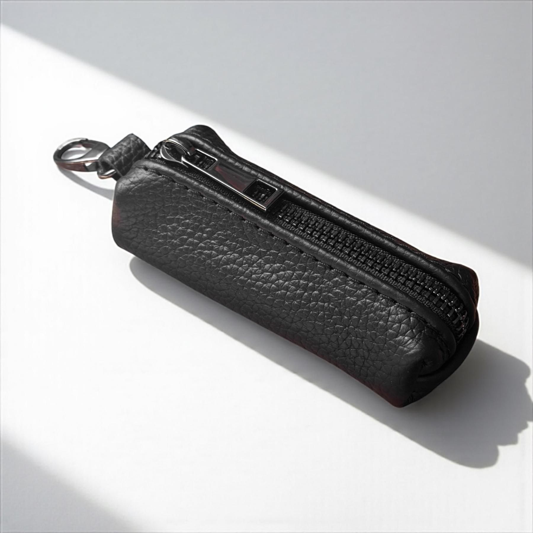 Ключниця з натуральної зернистої шкіри MINI (чорна) Ключниця з натуральної зернистої шкіри MINI (чорна)