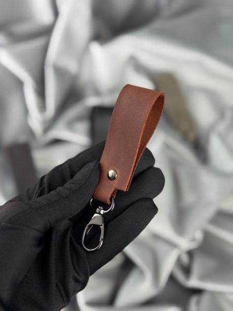 Брелок шкіряний світло коричневий SKILL, SL043