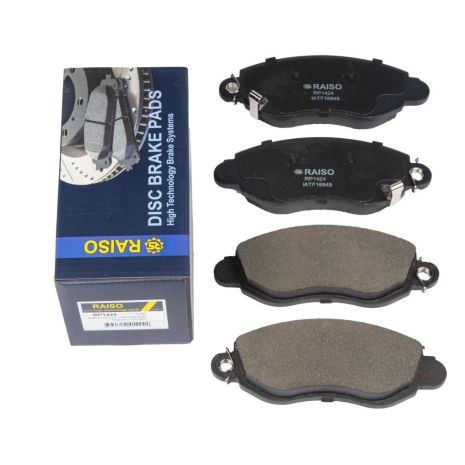 Передні дискові гальмівні колодки для Transit (V184) (RWD) 00-06, RAISO (RP1424)