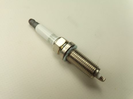 Свічка запалювання DOUBLE COPPER DACIA LOGAN 1.2, 06- , PSA 1.4 03- (CHAMPION) (OE130T10)