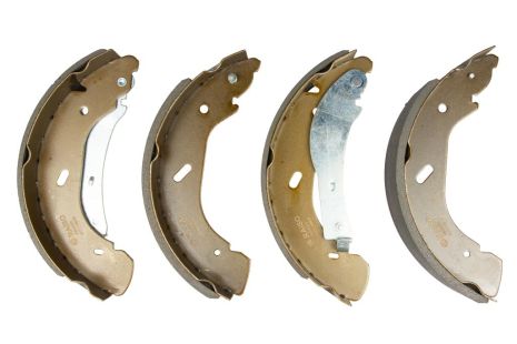 Задні Гальмівні Колодки бар. Transit (RWD) 00-, RAISO (RB8690) Задні Гальмівні Колодки бар. Transit (RWD) 00-, RAISO (RB8690)