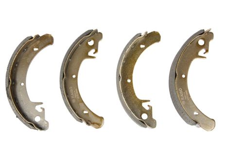 Задние барабанные тормозные колодки ВАЗ 2108-2112/2113-2115/21099/Priora (2170/2171/2172) 85-, RAISO (RB8210)