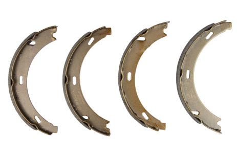 Задние тормозные колодки MB C-Class (W202)/E-Class (W124/W210)/S-Class (W140) 88-, RAISO (RB8208)