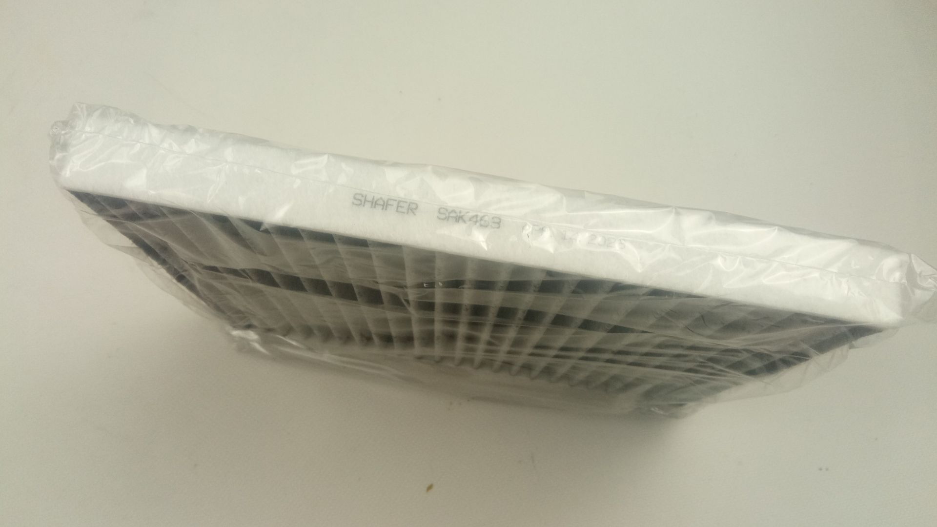 Салонный фильтр Ford Fiesta (с 2008), Courier (с 2008), B-Max (с 2013), угольный, SHAFER (SAK463) Салонный фильтр Ford Fiesta (с 2008), Courier (с 2008), B-Max (с 2013), угольный, SHAFER (SAK463)