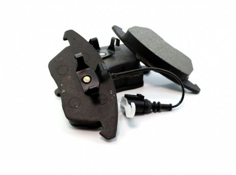 Передні колодки Caddy III, Octavia I, 03- (вушка вниз, з датчиком), SHAFER (SB23587)