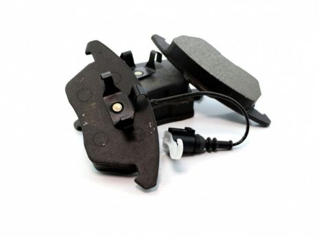 Колодки передні Caddy III, Octavia I, 03- (вушка вниз, з датчиком), SHAFER (SB23587)