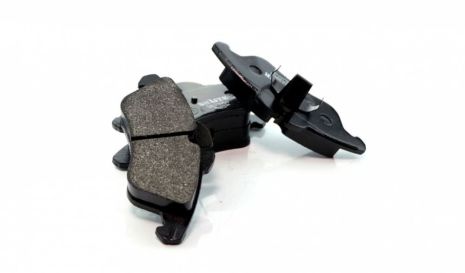 Передні колодки MB Sprinter 96- з одним катком (без пластин), SHAFER (SB23990C)