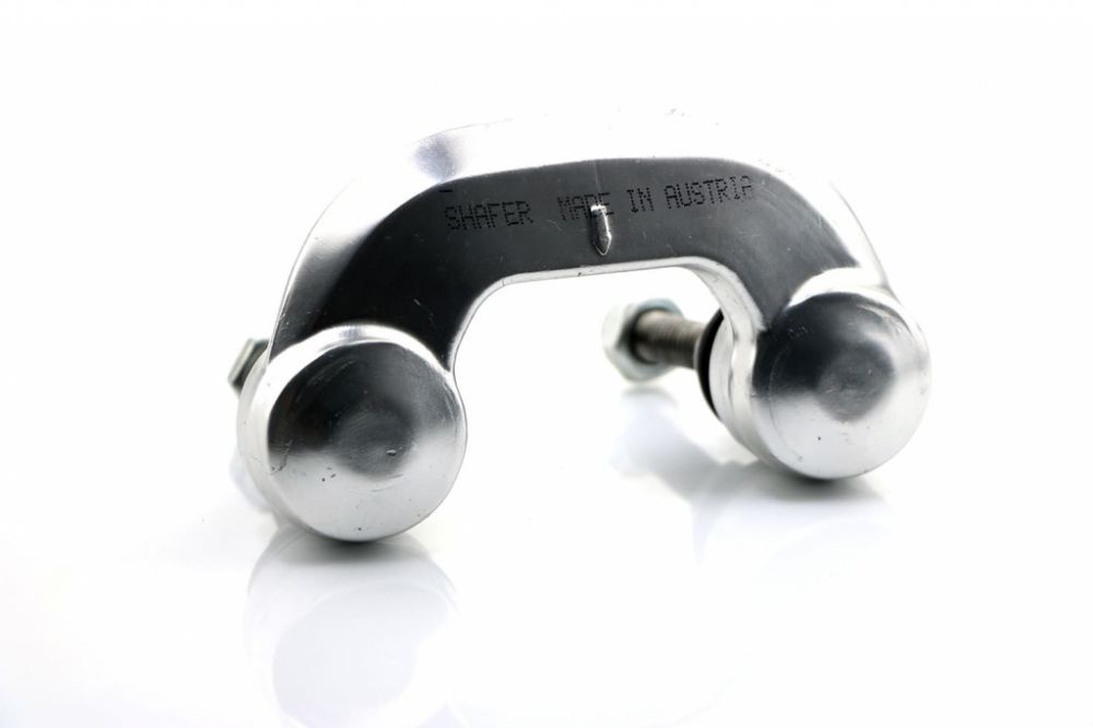 Передня стійка стабілізатора VW Passat B5, A4, A6, 95-04, з пальцями, SHAFER (SM4542) Передня стійка стабілізатора VW Passat B5, A4, A6, 95-04, з пальцями, SHAFER (SM4542)