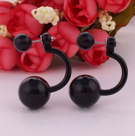 Серьги двойной слой пусеты два черных шара изогнутый дизайн