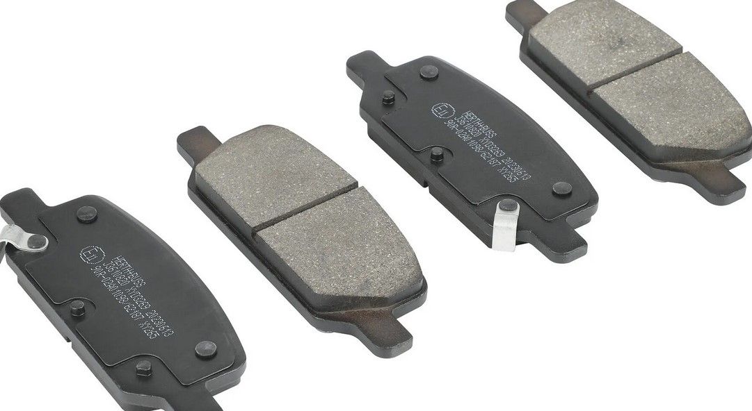 Задние дисковые тормозные колодки для Tesla Model 3 17-, RAISO (RP8244) Задние дисковые тормозные колодки для Tesla Model 3 17-, RAISO (RP8244)