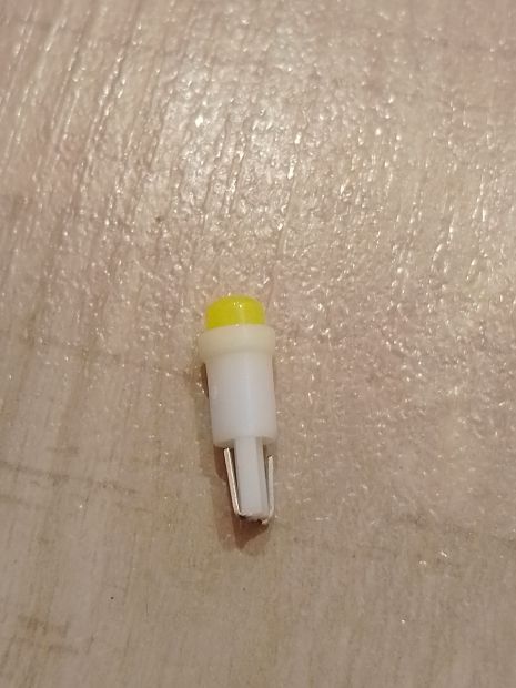 12В лампа для автомобильных приборов 12В лампа для автомобильных приборов