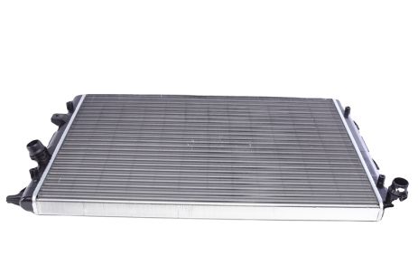 Высококачественный радиатор охлаждения двигателя Tiguan/Sharan/Alhambra 07-, MAHLE/KNECHT (CR2032000S)