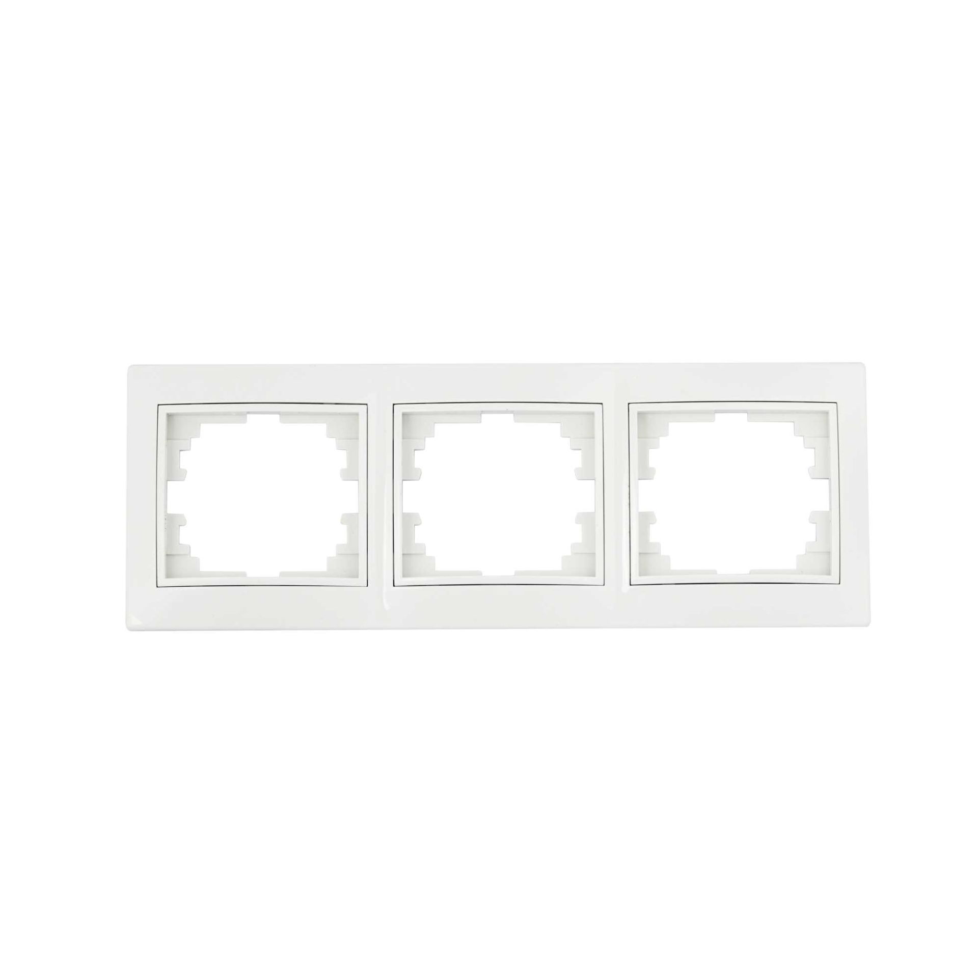 Рамка Valeso РW-1003 3-секційна біла Рамка Valeso РW-1003 3-секційна біла