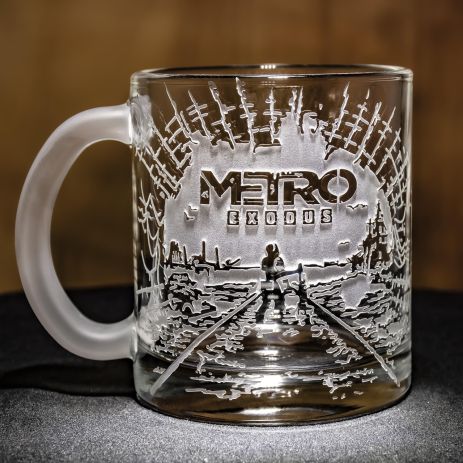 Чашка для чаю та кави з гравіюванням логотипу METRO Exodus Метро - подарунок гравцю, геймеру