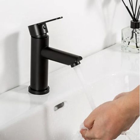 Змішувач для умивальника Frap F10801-6 чорний Змішувач для умивальника Frap F10801-6 чорний