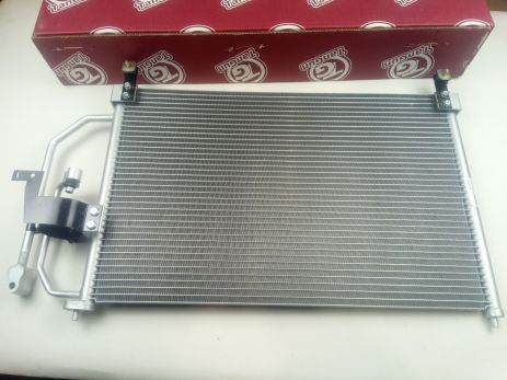 Радіатор кондиціонера Lanos, TANGUN (P12201) з ресивером (96274635) Радіатор кондиціонера Lanos, TANGUN (P12201) з ресивером (96274635)