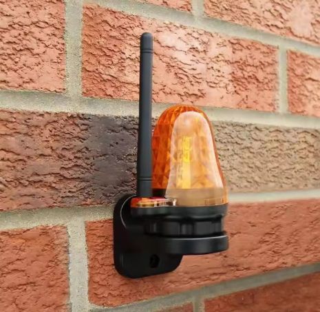 Сигналізатор сигнальна лампа для воріт від 12-220 в Сигналізатор сигнальна лампа для воріт від 12-220 в