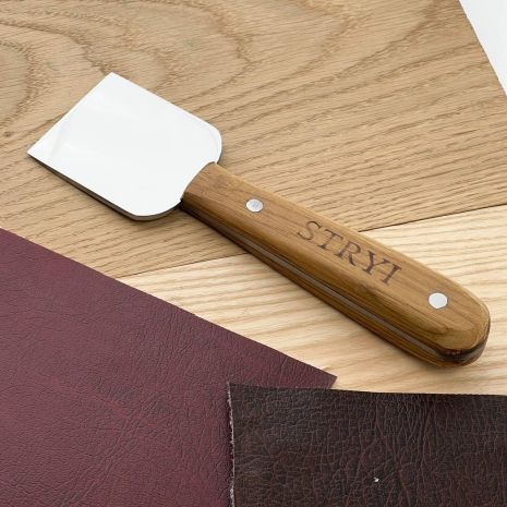 Широкий нож для срезания кожи STRYI Profi 50мм Широкий нож для срезания кожи STRYI Profi 50мм