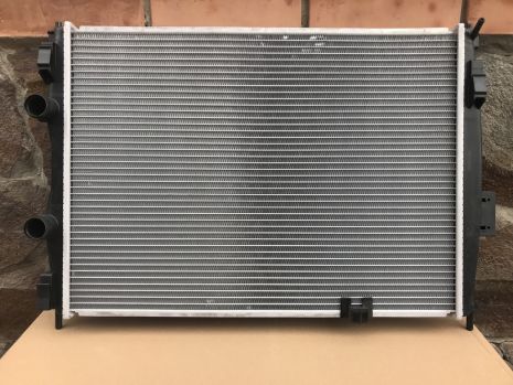 Радіатор охолодження для Nissan Qashqai (06-) 1.6i MT (P52157), виробник TANGUN